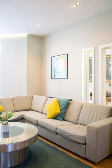Edge14- Spacious, Stylish And Near The Beach! 뉴키 외부 사진