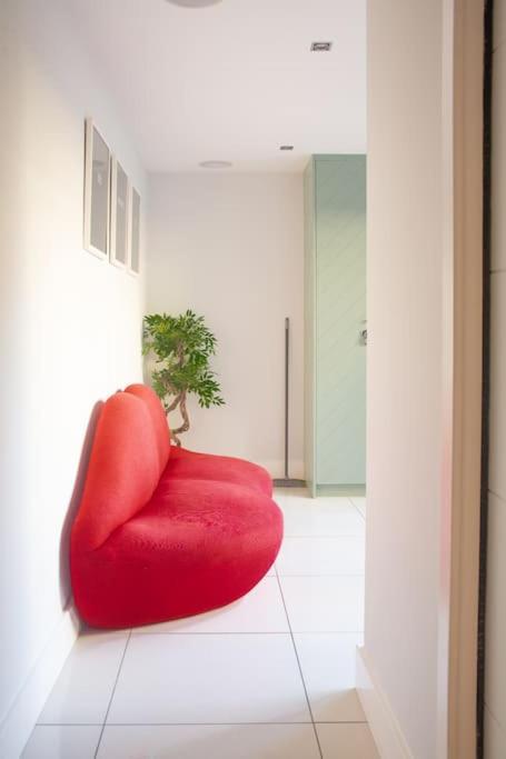 Edge14- Spacious, Stylish And Near The Beach! 뉴키 외부 사진